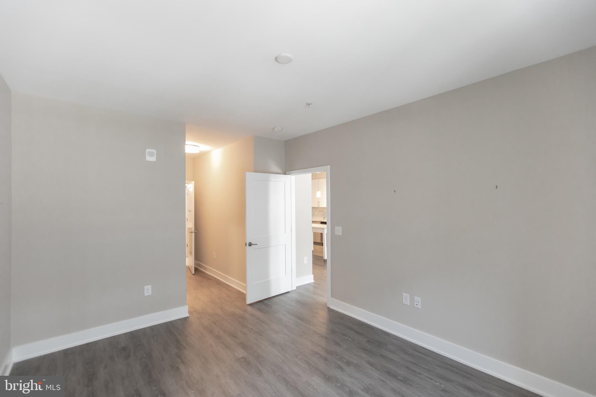 145 RIVERHAVEN DRIVE 224