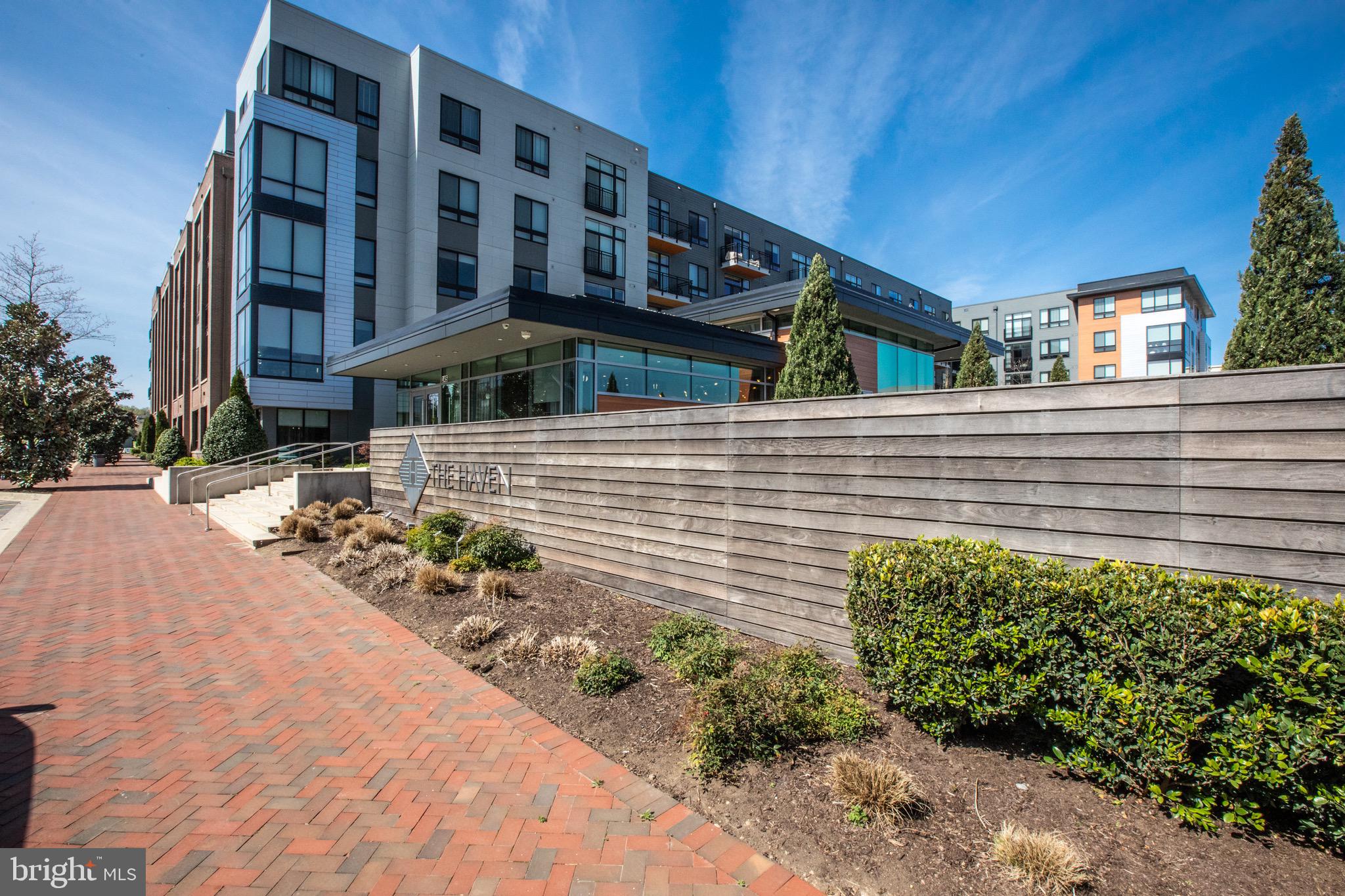 145 RIVERHAVEN DRIVE 224