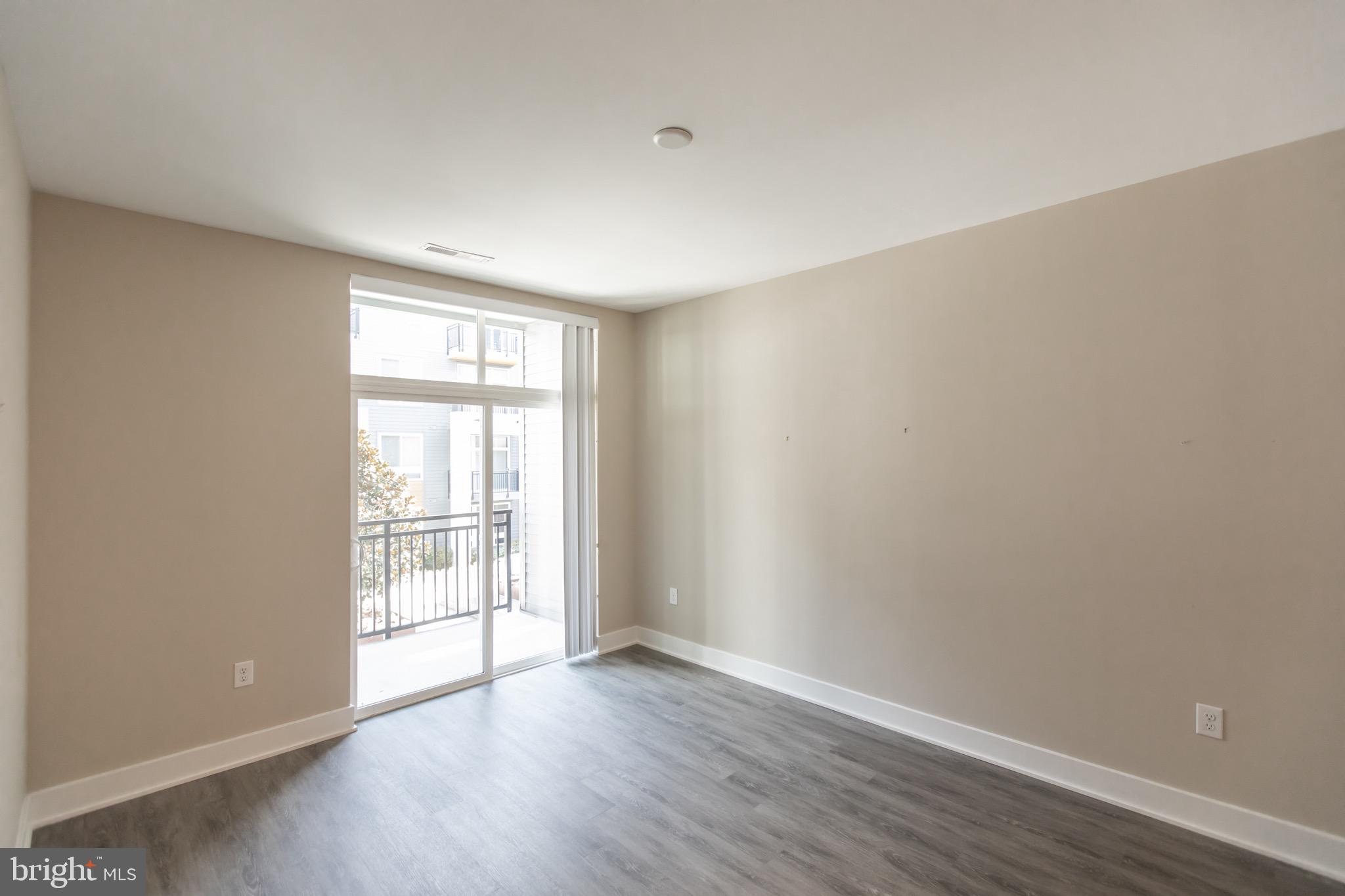 145 RIVERHAVEN DRIVE 224