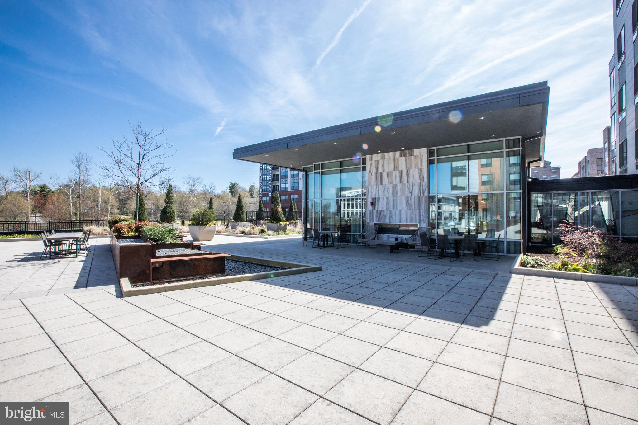 145 RIVERHAVEN DRIVE 224