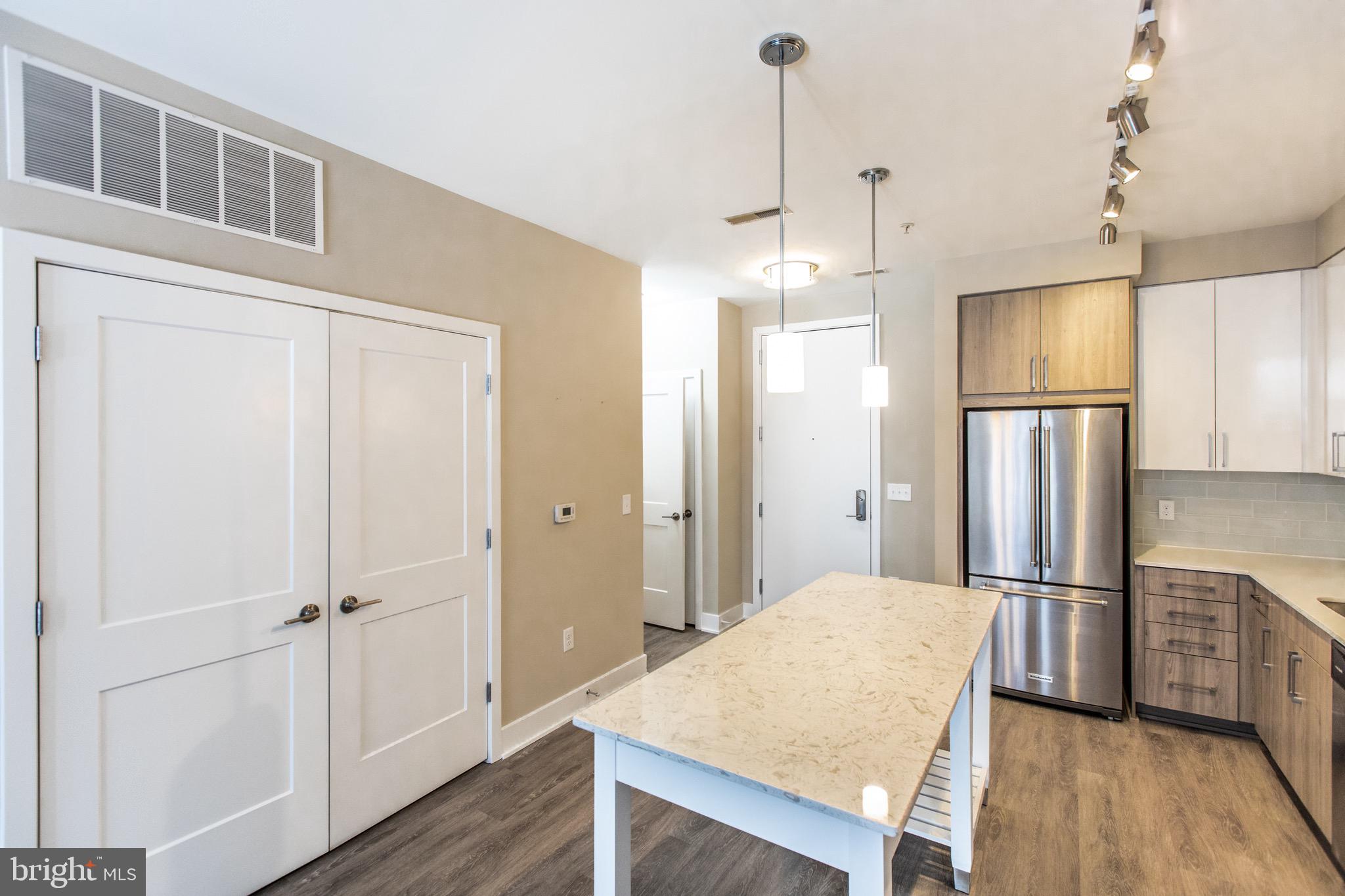 145 RIVERHAVEN DRIVE 224