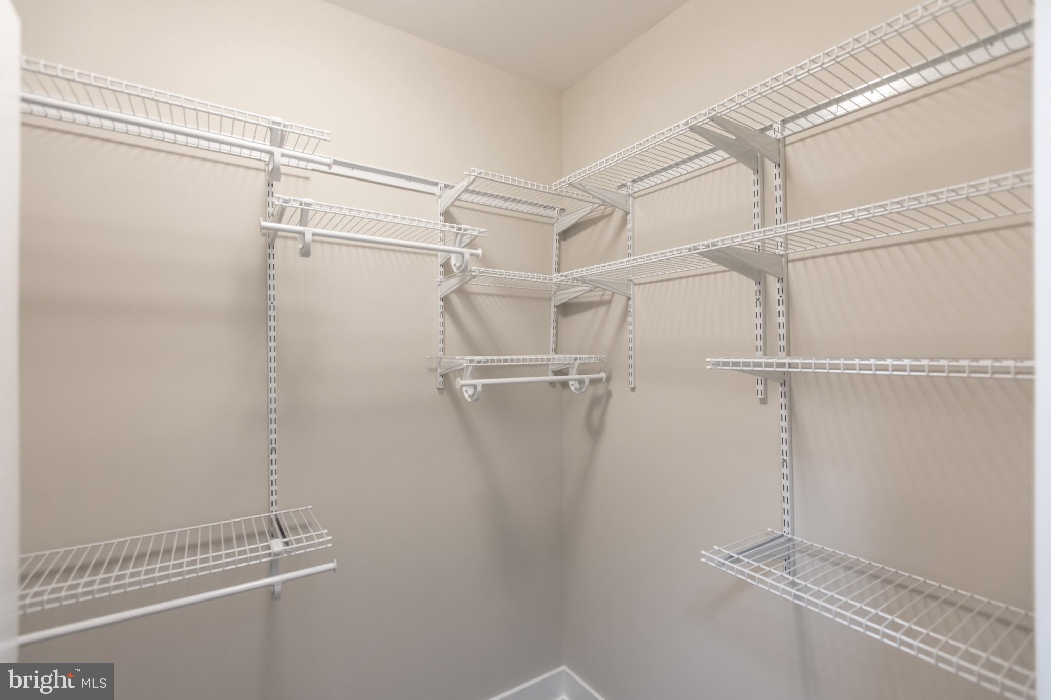 145 RIVERHAVEN DRIVE 224