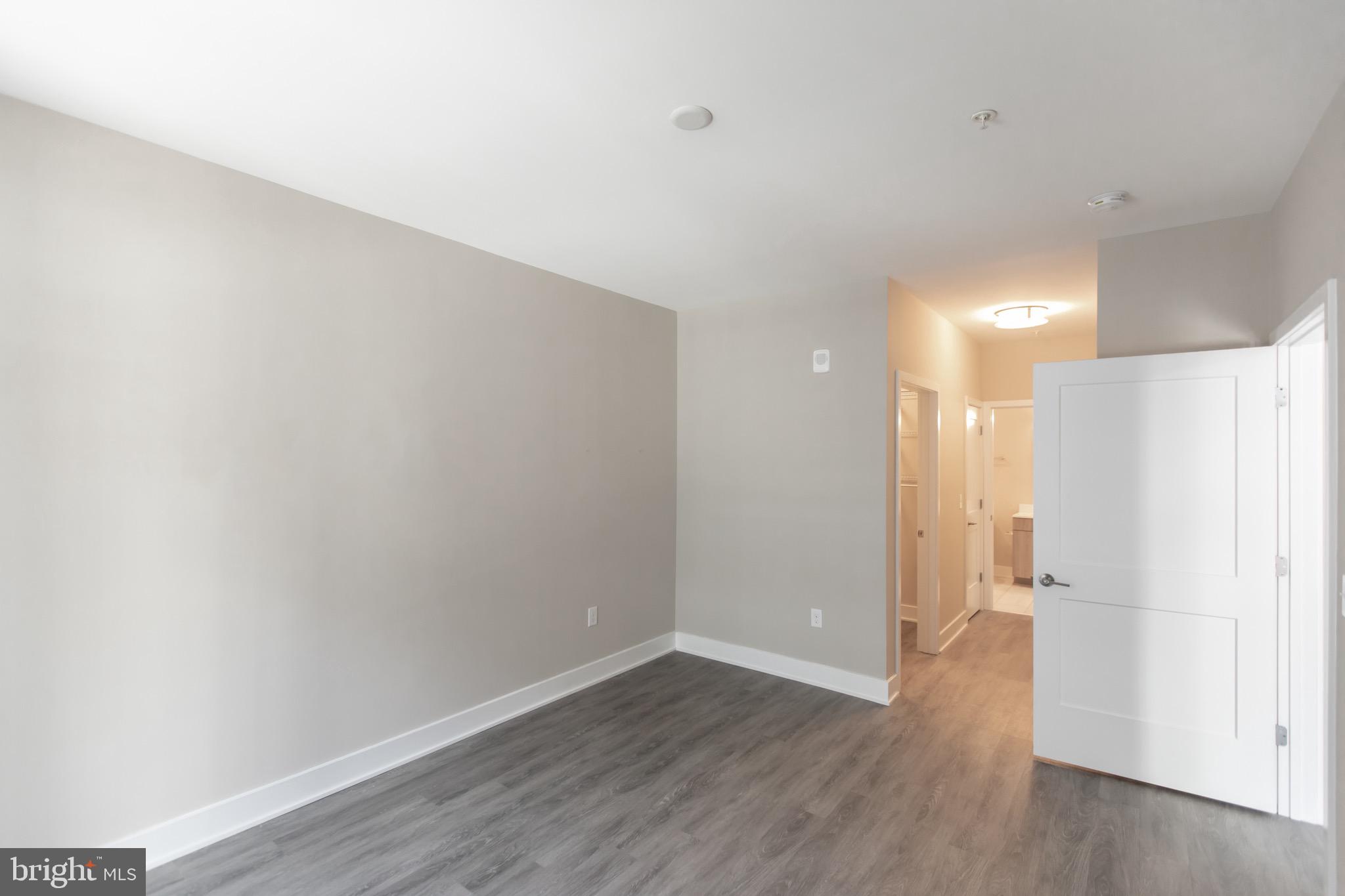 145 RIVERHAVEN DRIVE 224