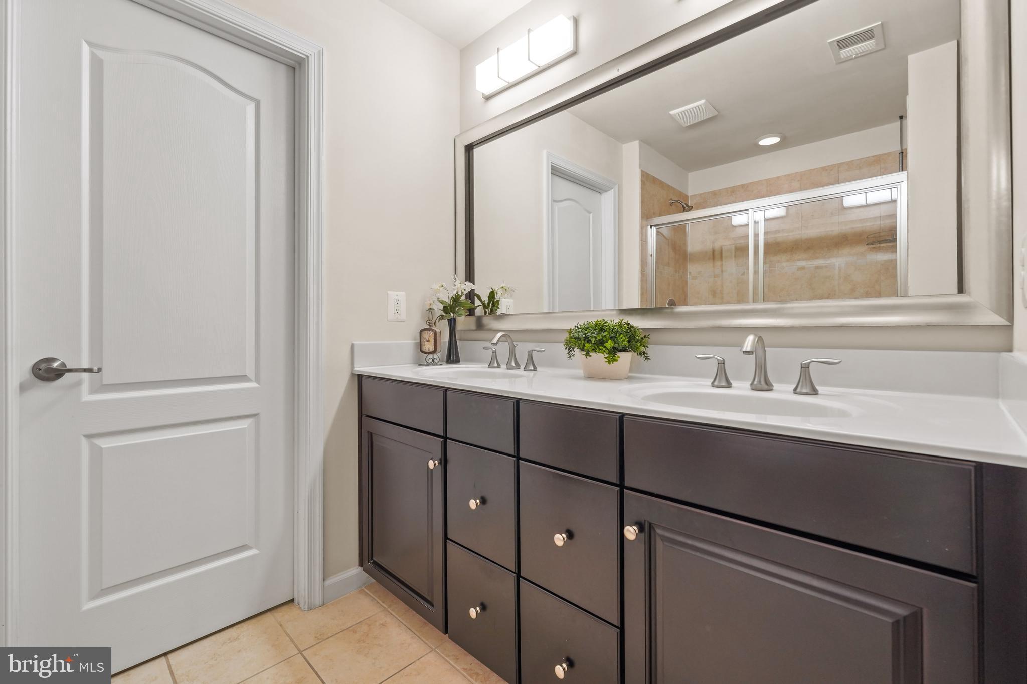 3571 HUNTLEY MANOR LANE