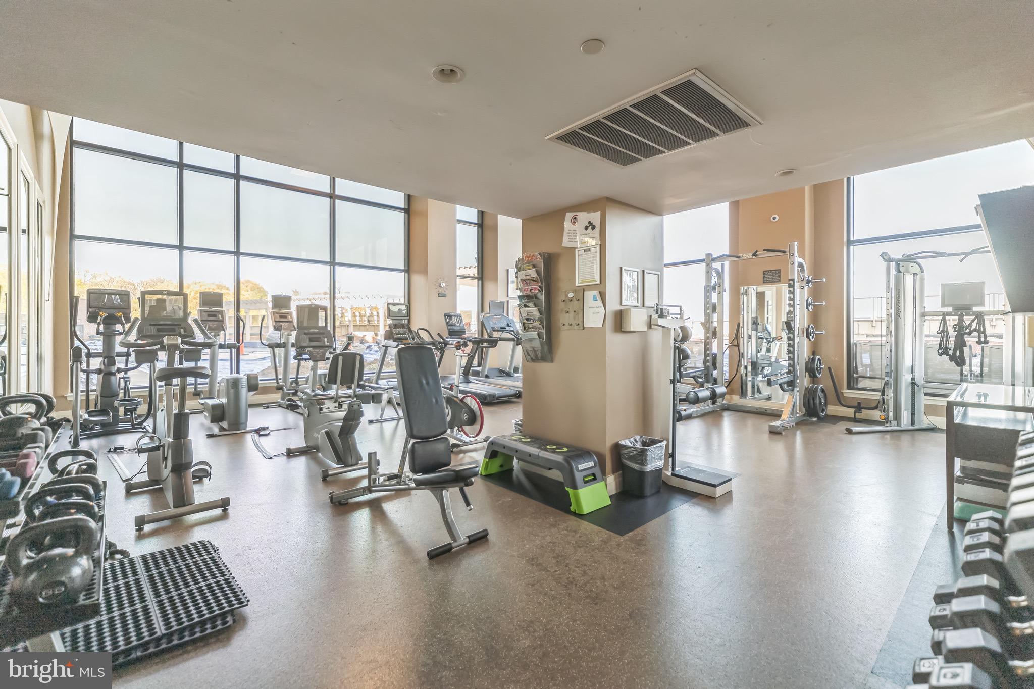 2451 MIDTOWN AVENUE 1118