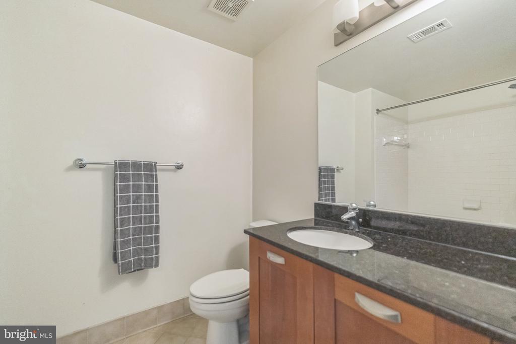 2451 MIDTOWN AVENUE 1118