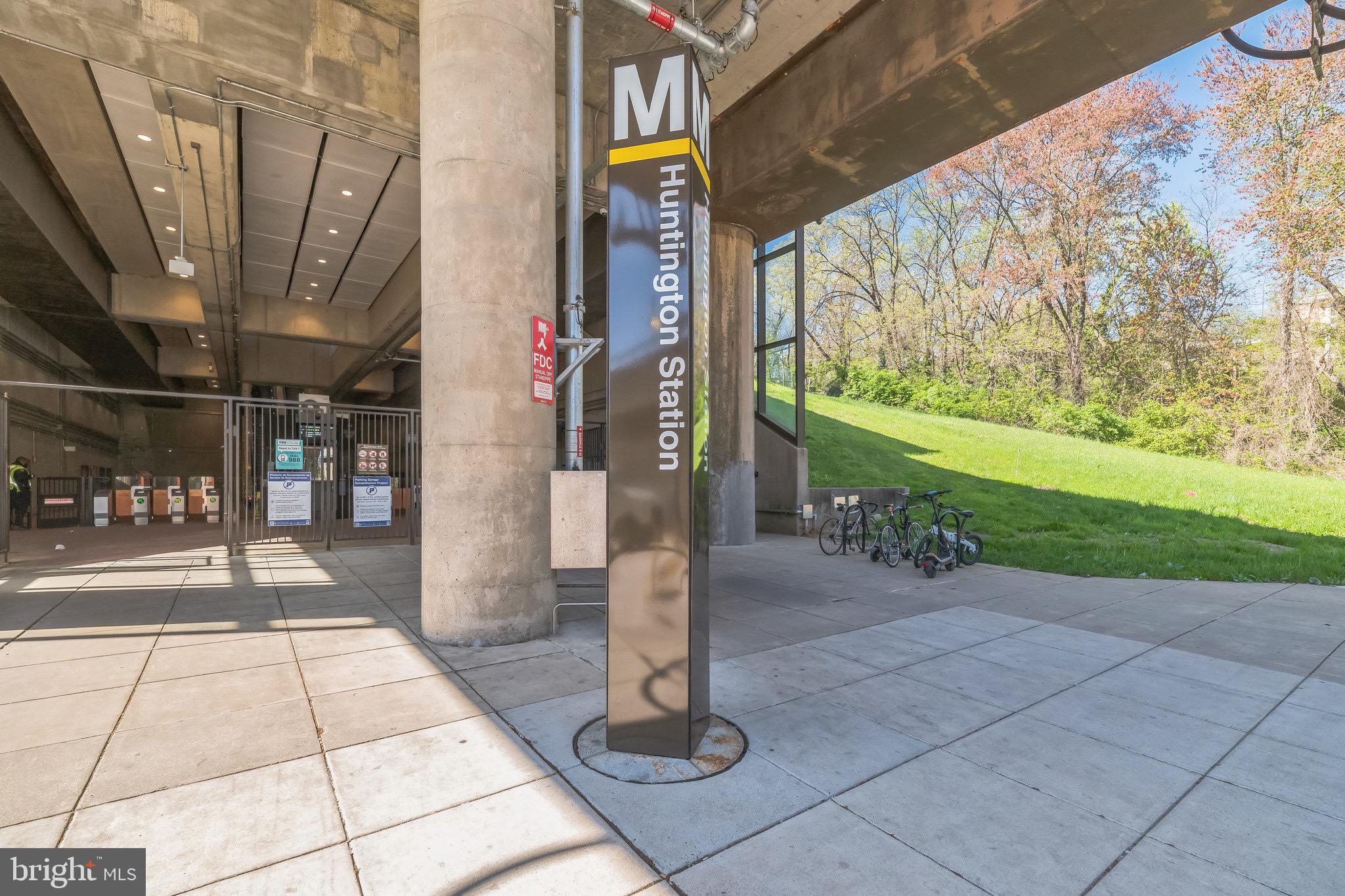 2451 MIDTOWN AVENUE 1118