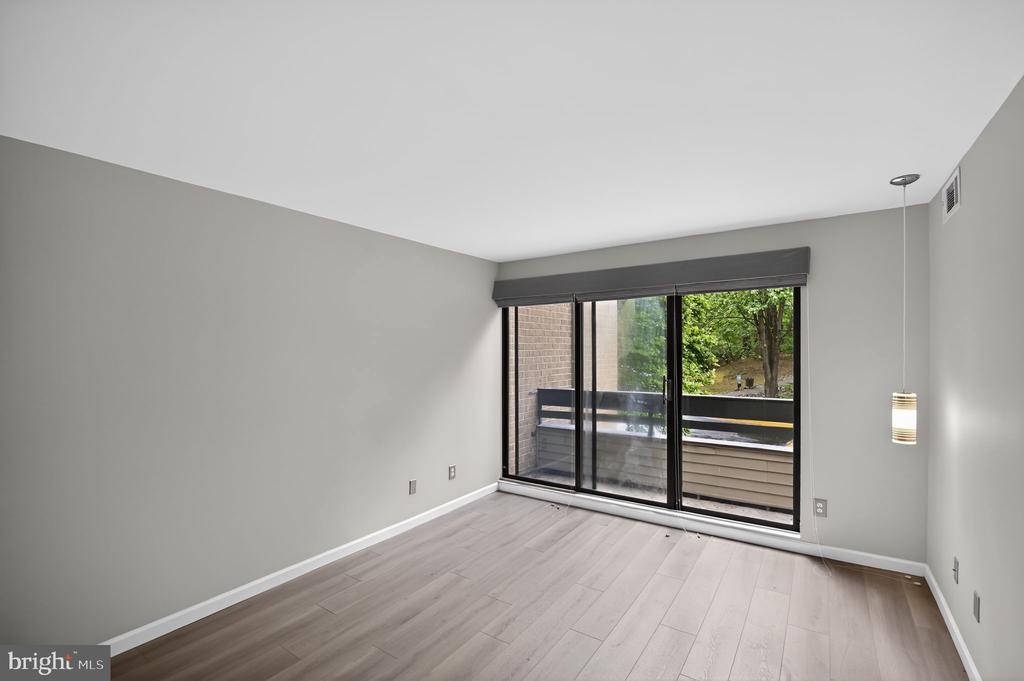 2114 GREEN WATCH WAY 10/201E