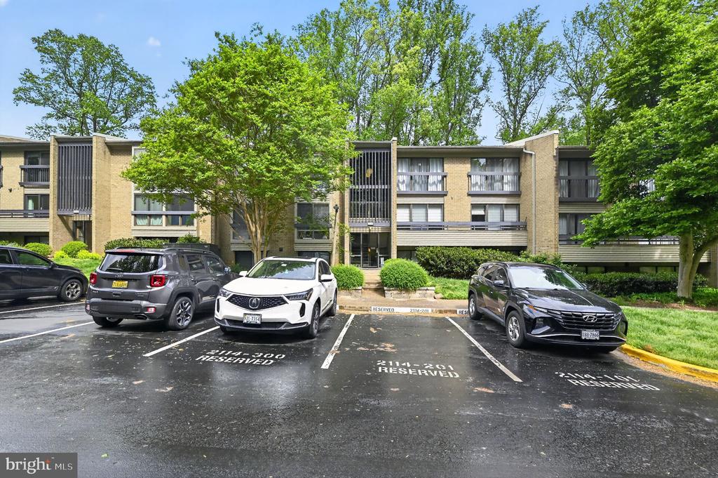 2114 GREEN WATCH WAY 10/201E