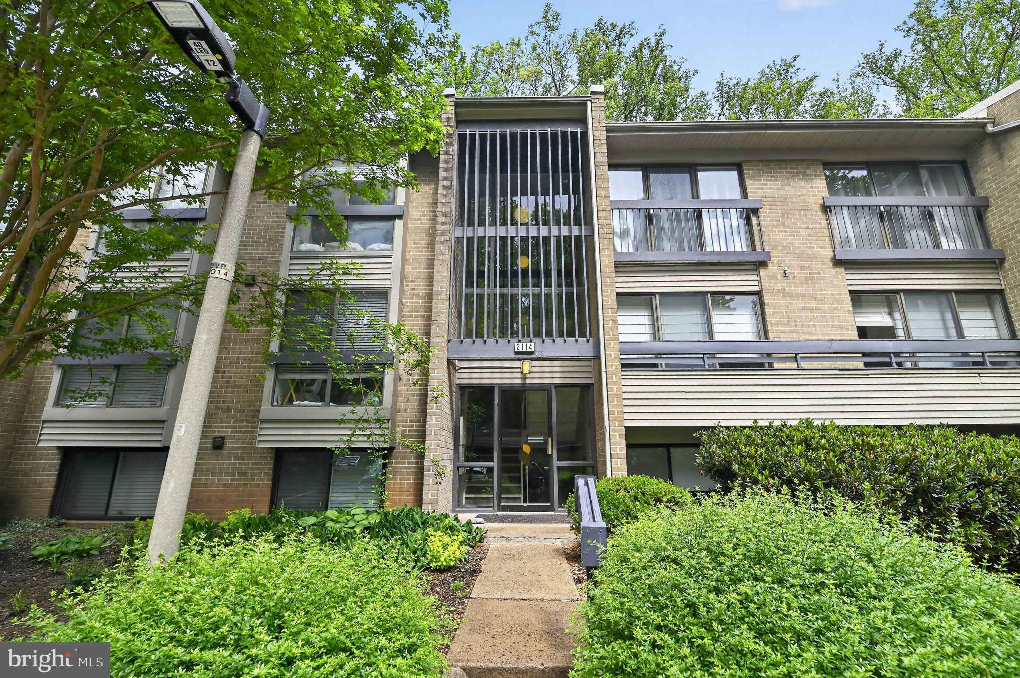 2114 GREEN WATCH WAY 10/201E