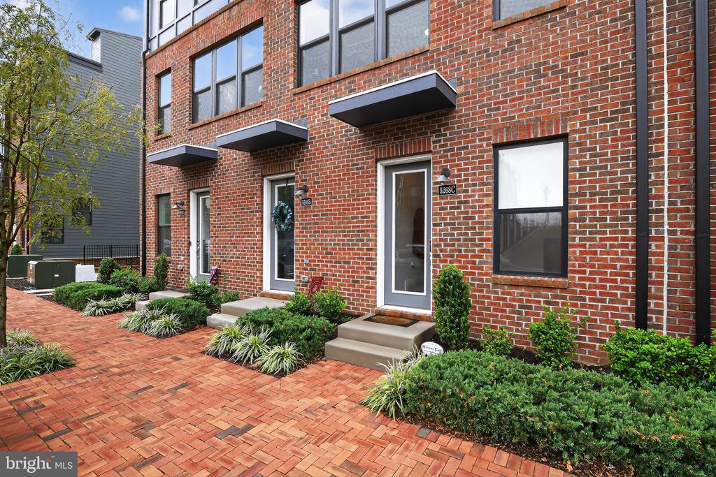5268 OLD MAIN STREET C 303