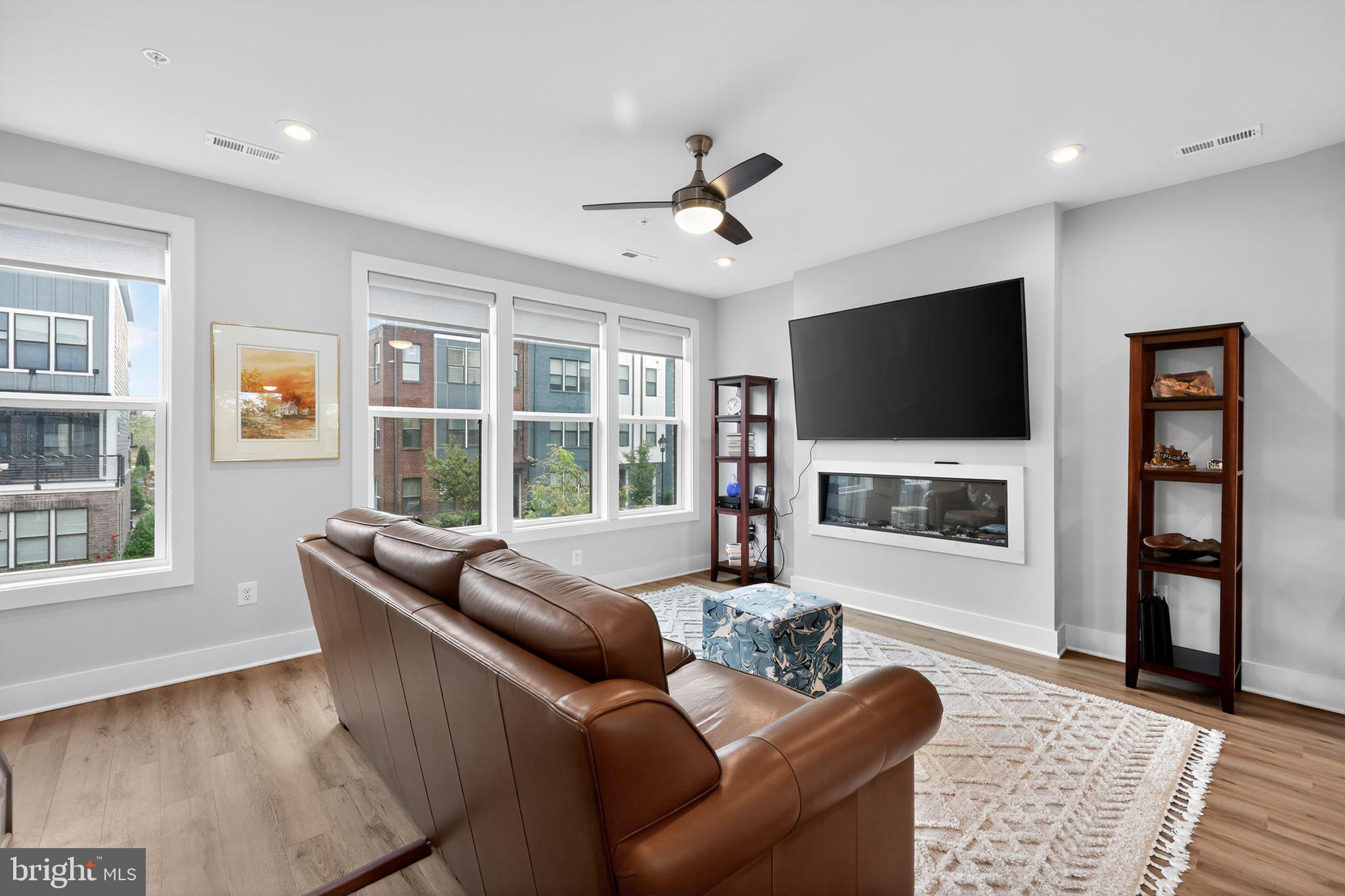 5268 OLD MAIN STREET C 303