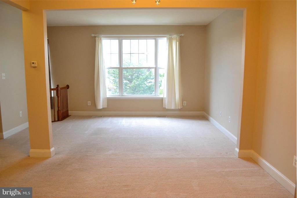 16732 SWEENEY LANE