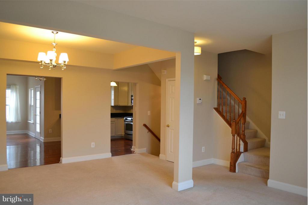 16732 SWEENEY LANE
