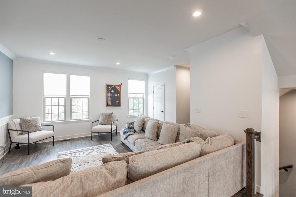 18105 RED CEDAR ROAD