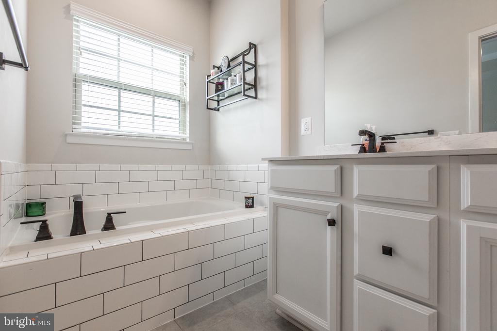 18105 RED CEDAR ROAD