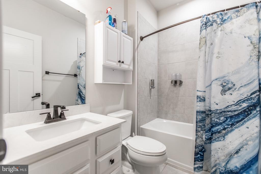 18105 RED CEDAR ROAD