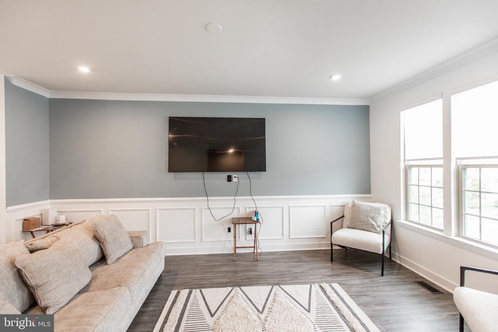 18105 RED CEDAR ROAD