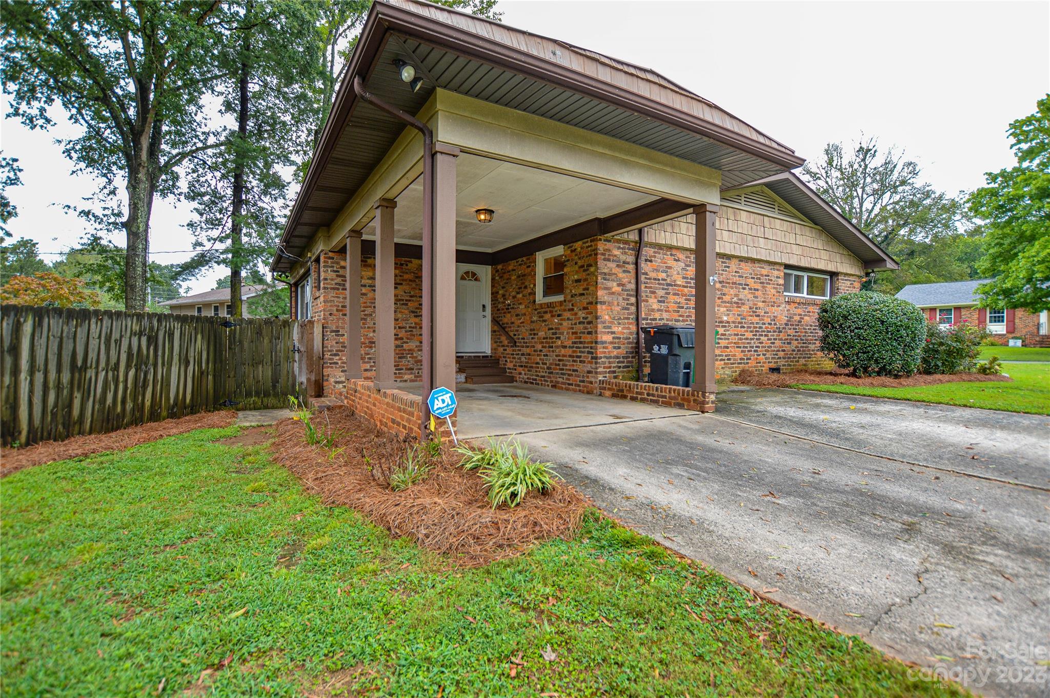 5001 Currituck Drive