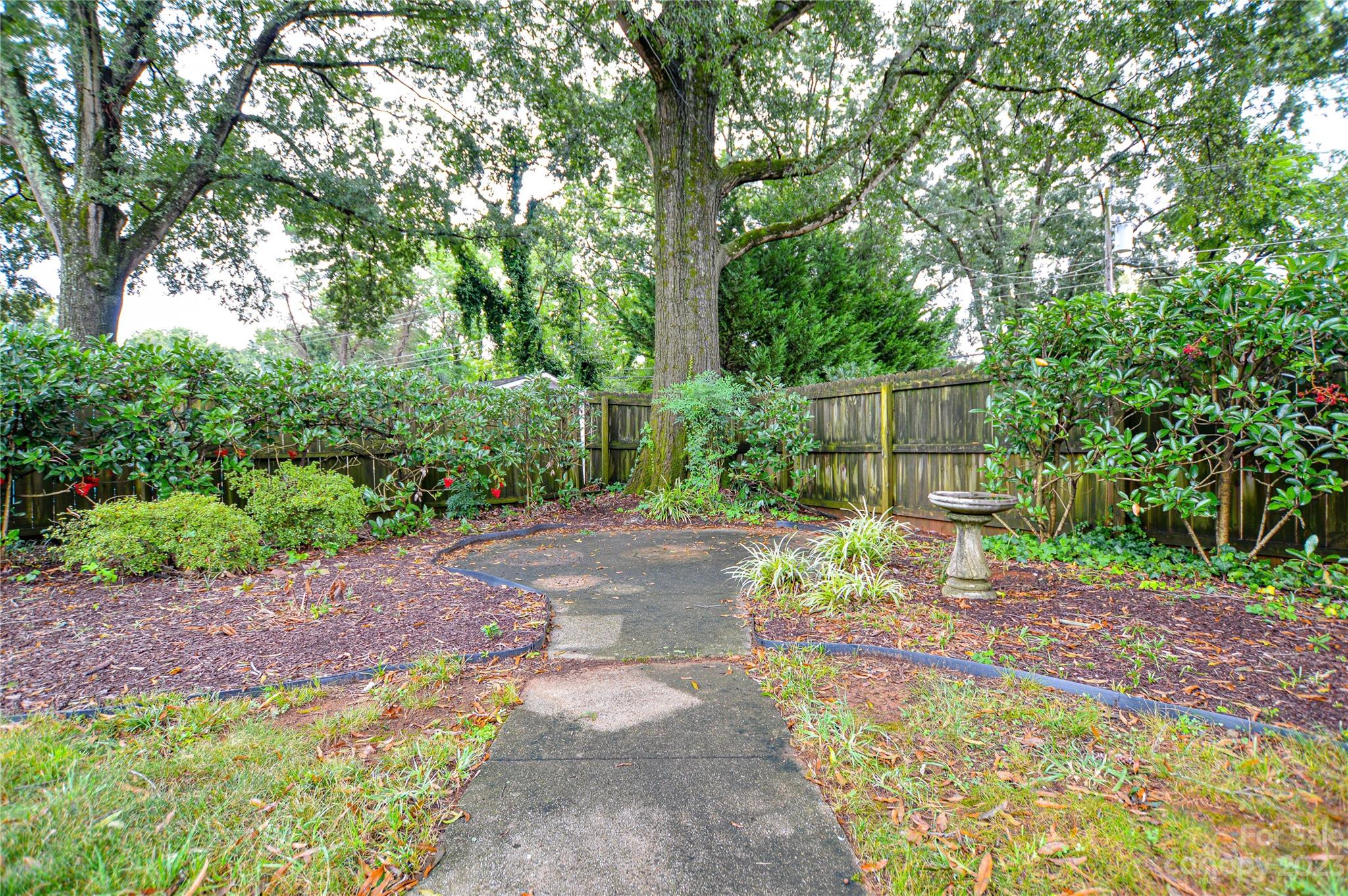 5001 Currituck Drive