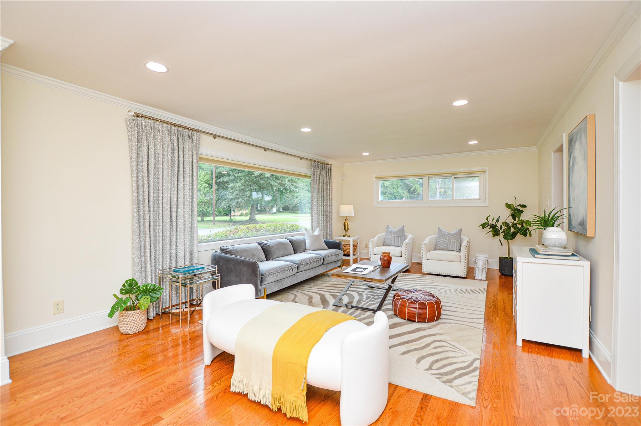 5001 Currituck Drive
