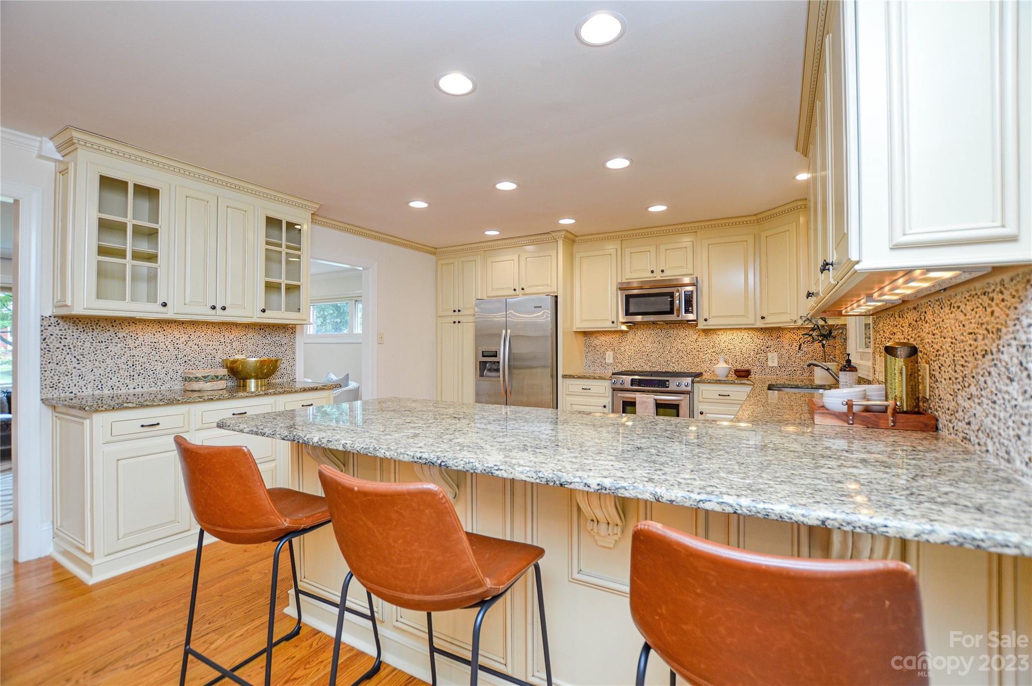 5001 Currituck Drive