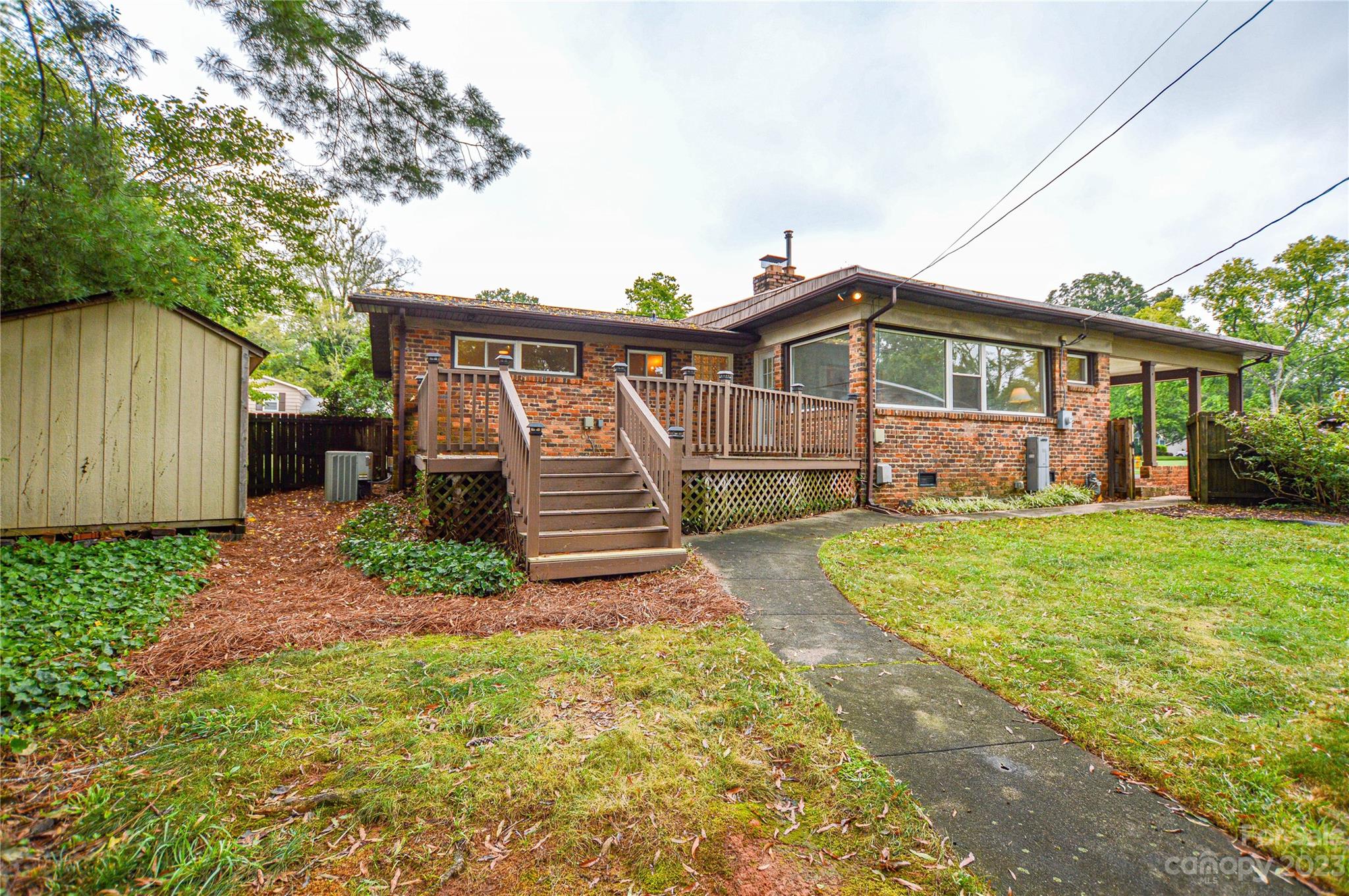 5001 Currituck Drive