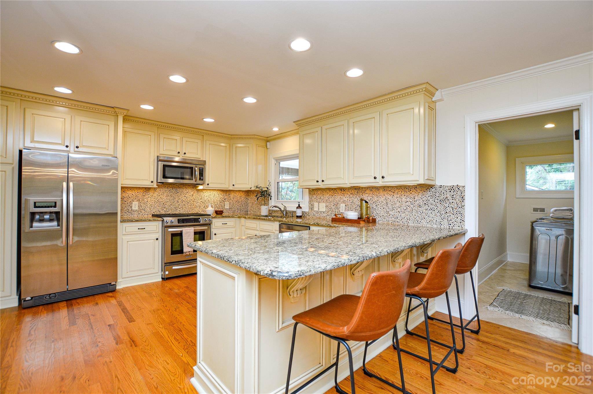 5001 Currituck Drive