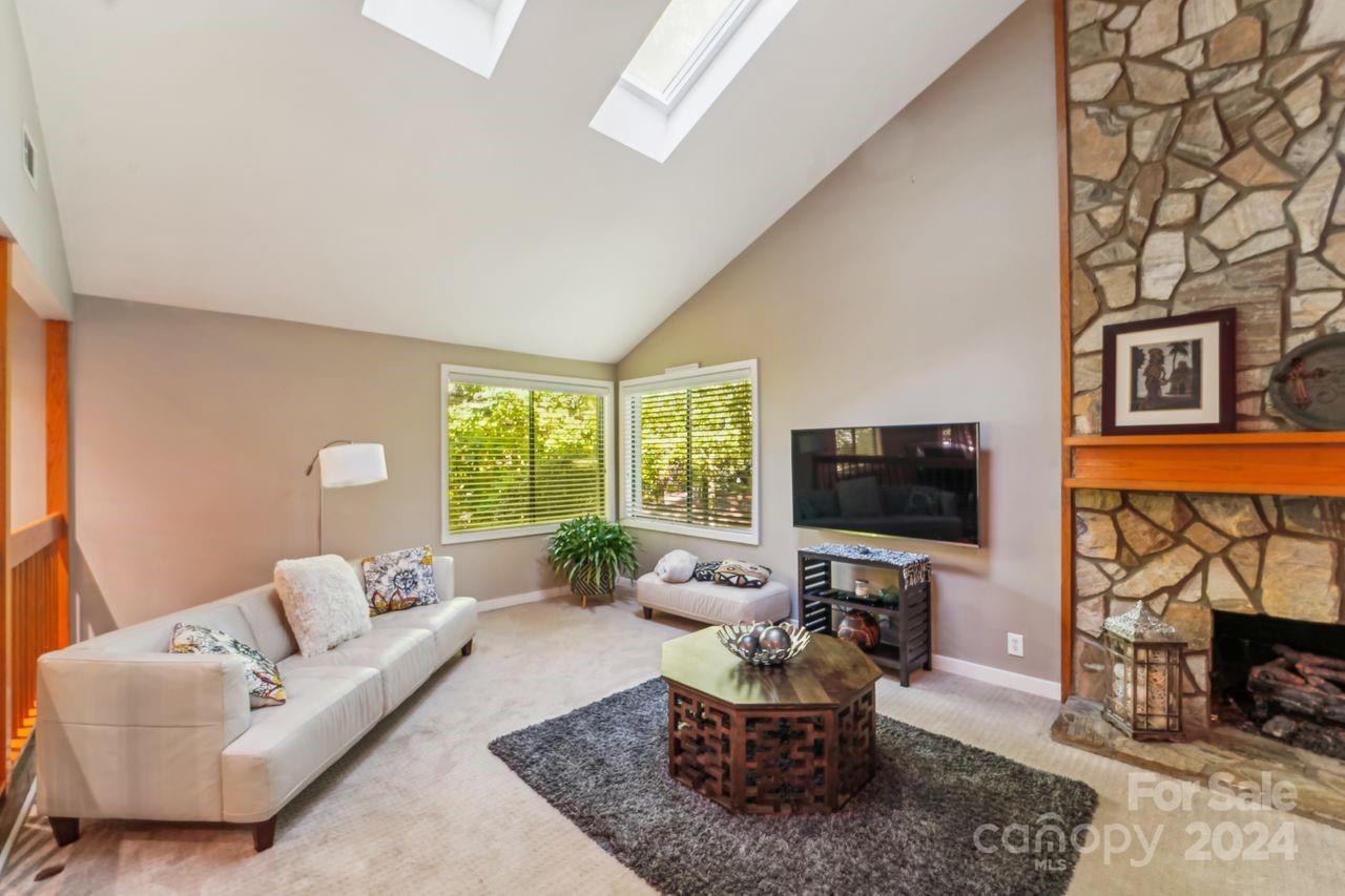 9558 Hunting Court