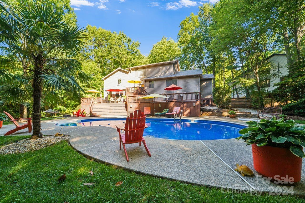 9558 Hunting Court