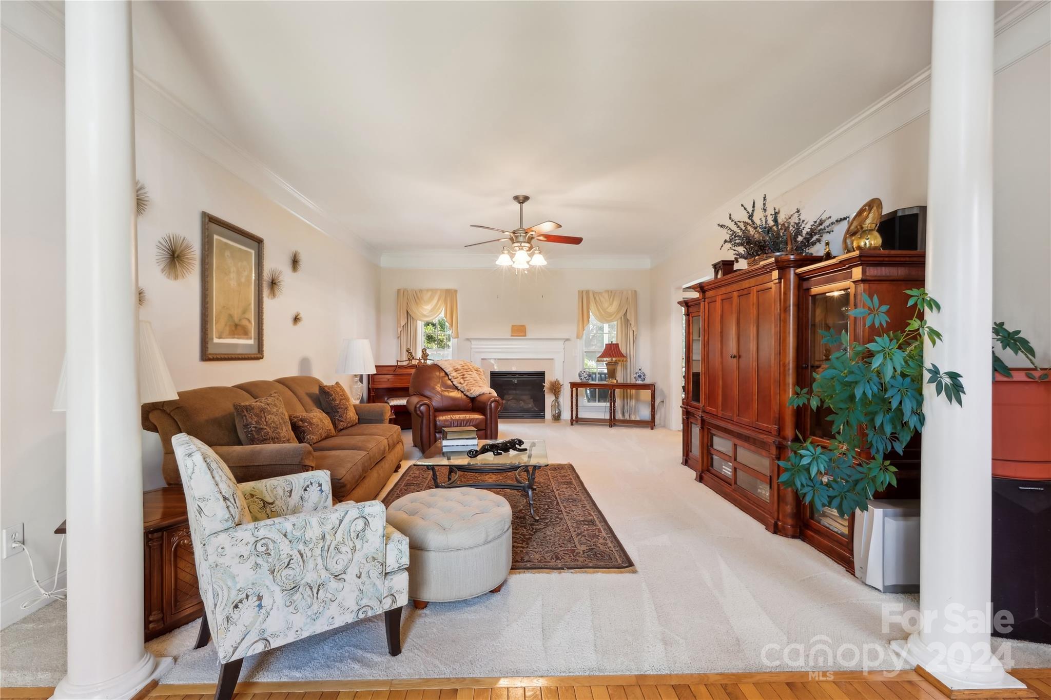 727 SW King Fredrick Lane