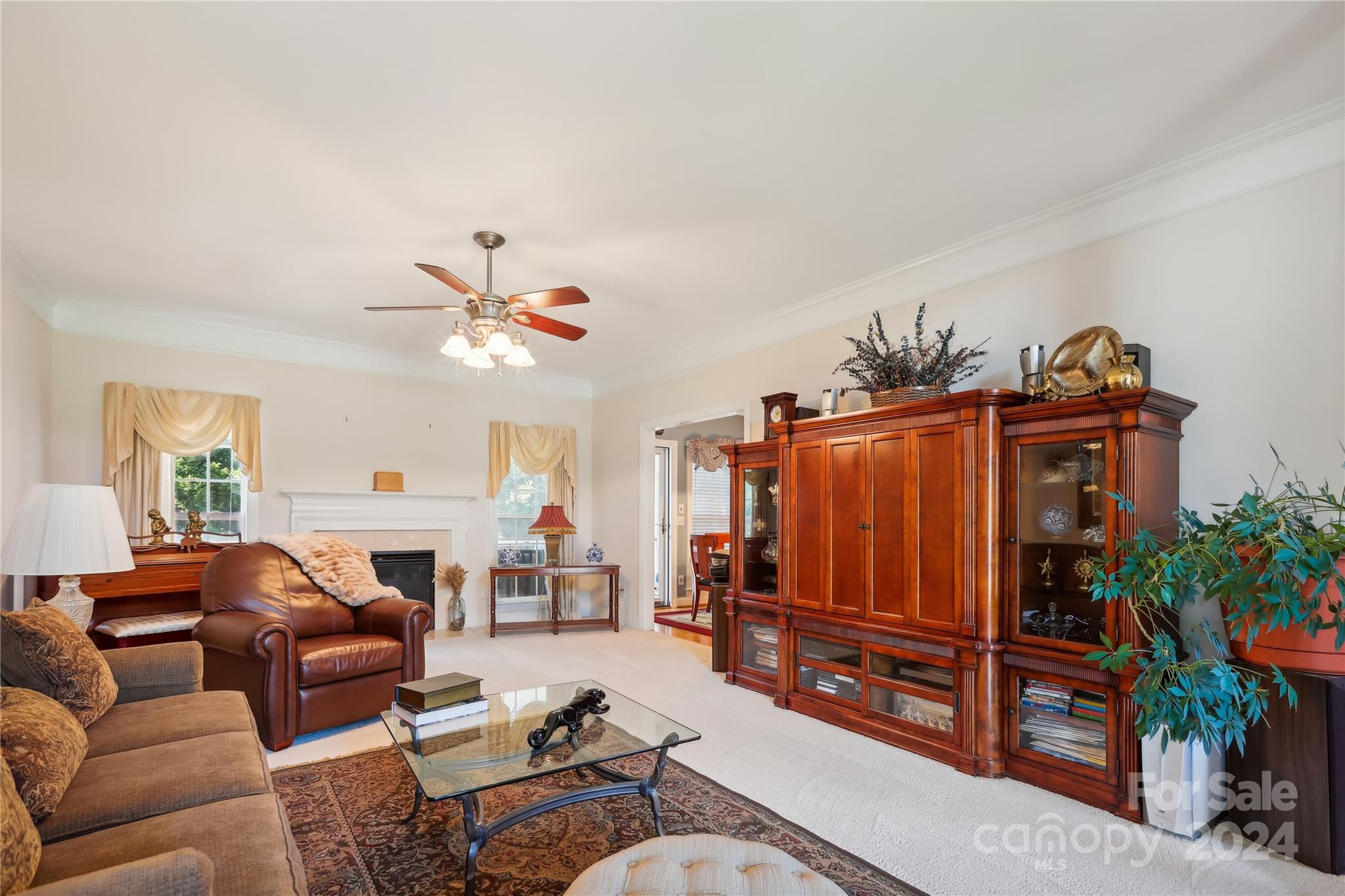 727 SW King Fredrick Lane