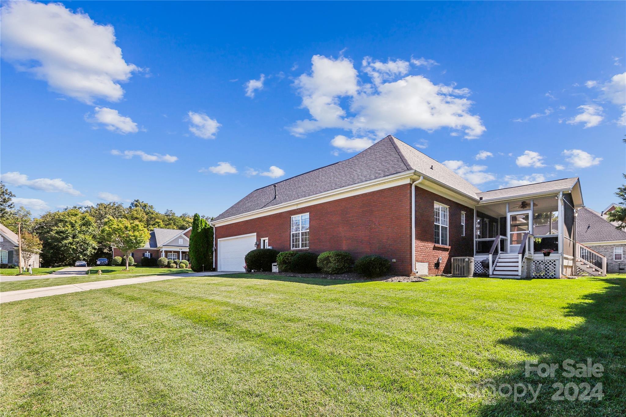 727 SW King Fredrick Lane