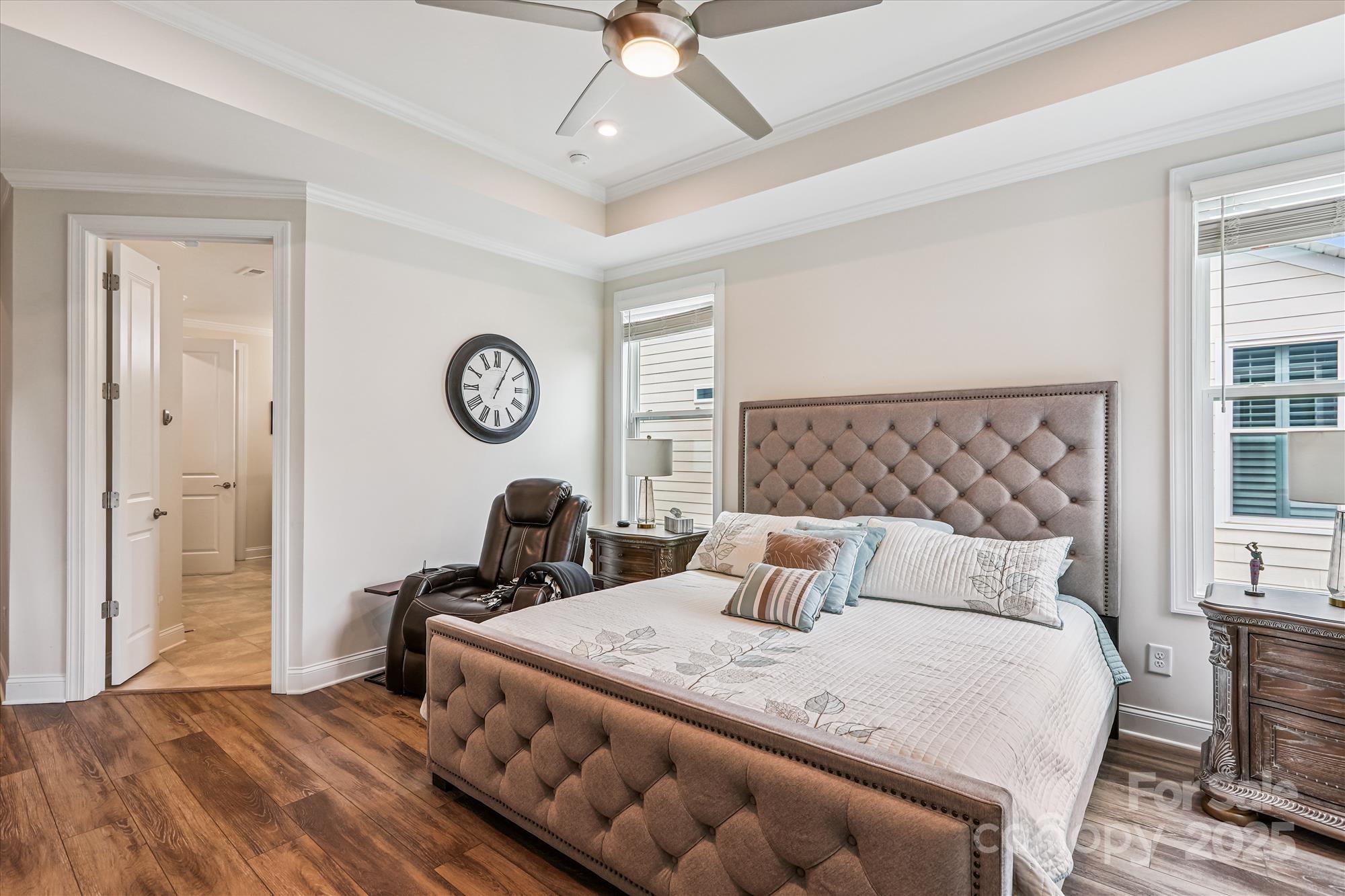 10400 Superb Lane