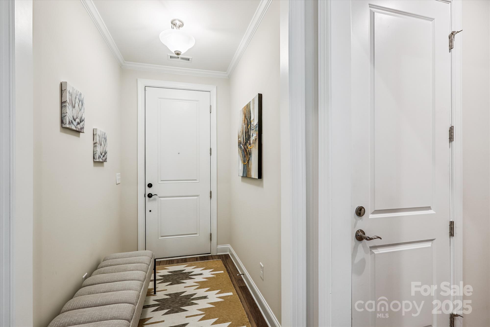 10400 Superb Lane