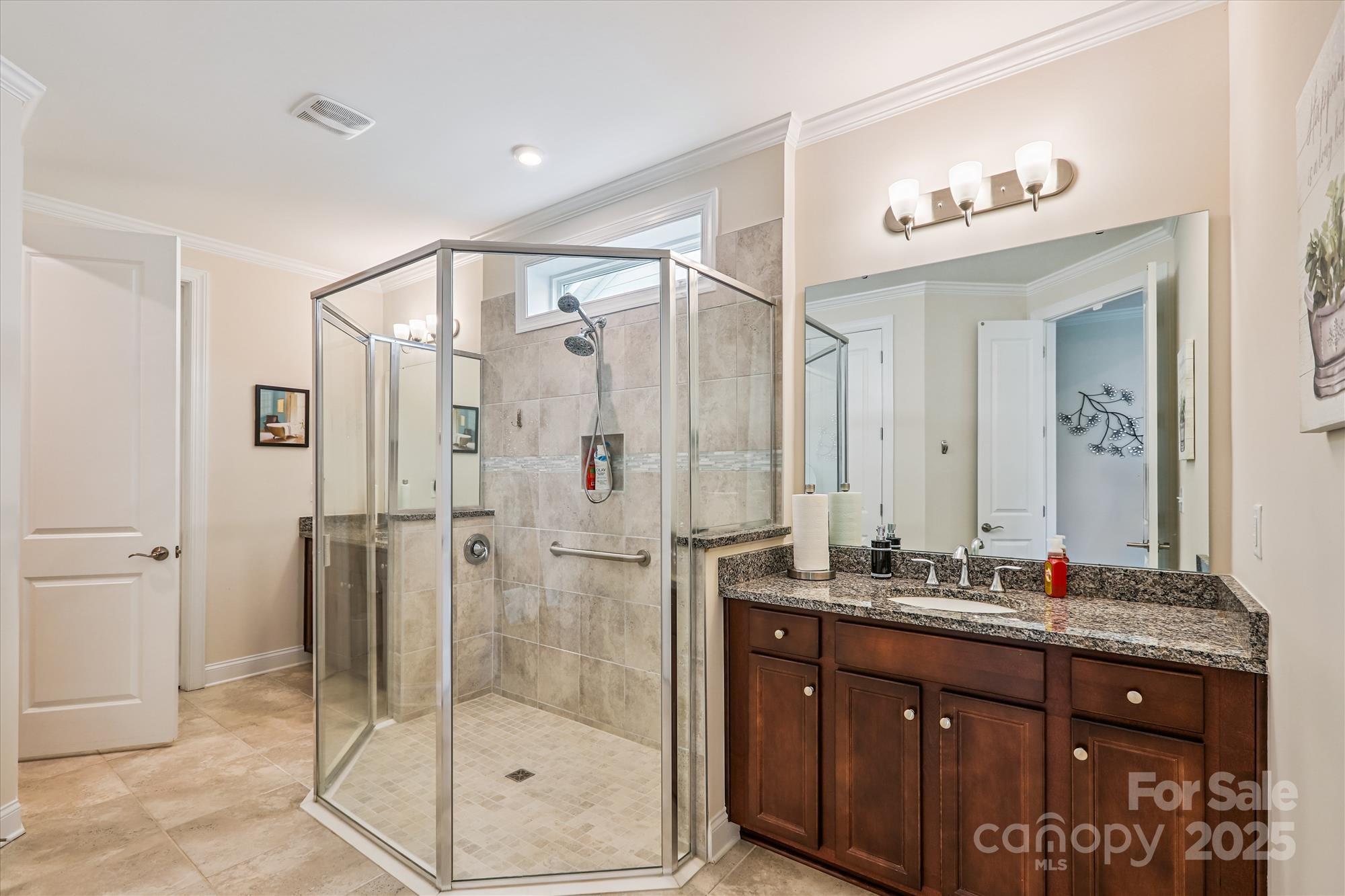 10400 Superb Lane