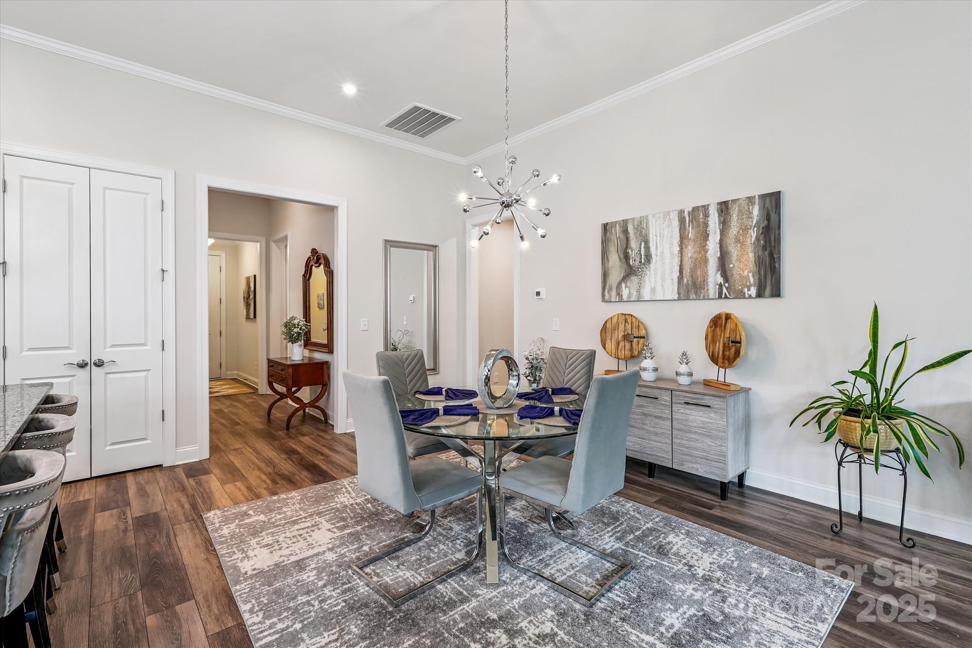 10400 Superb Lane