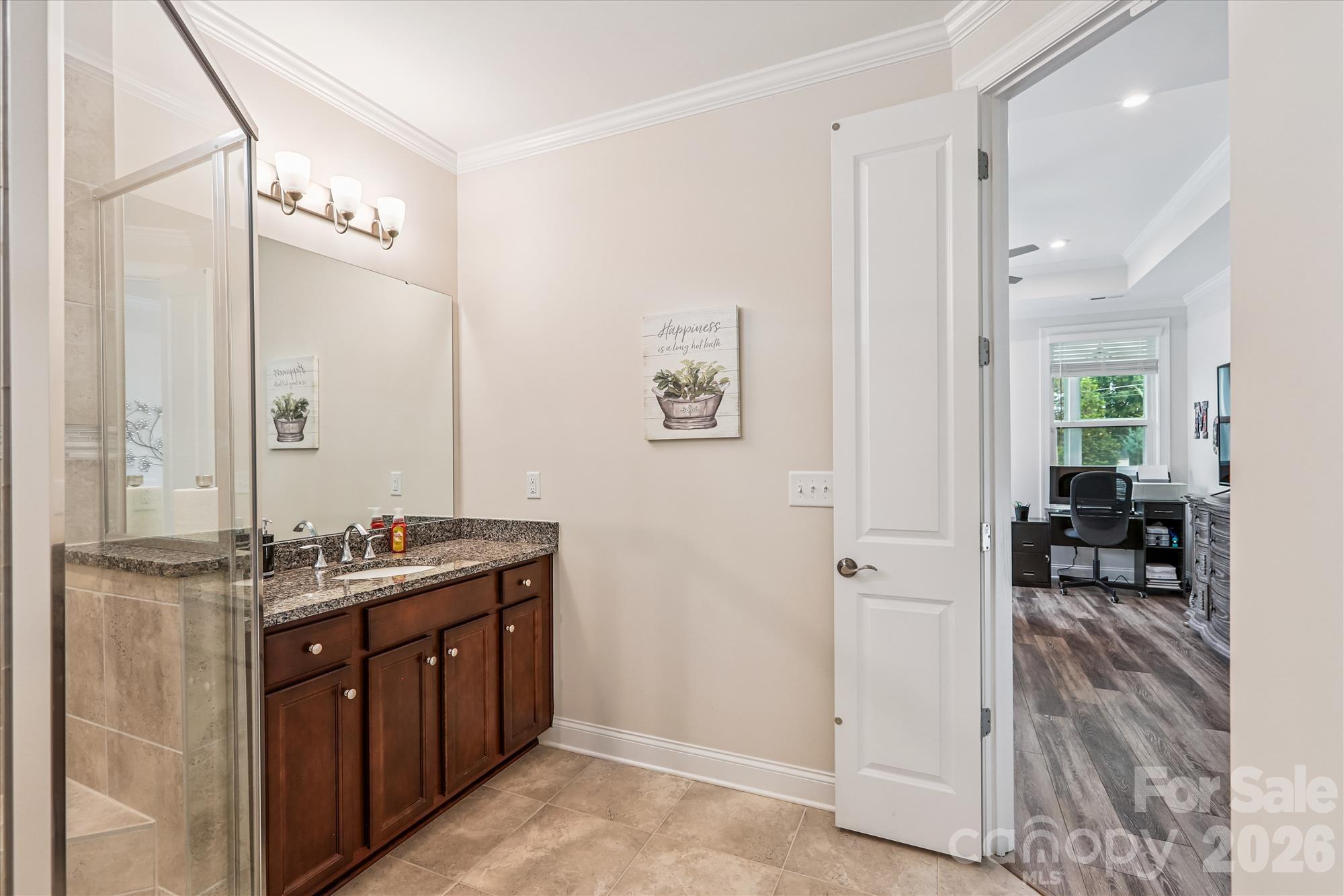 10400 Superb Lane
