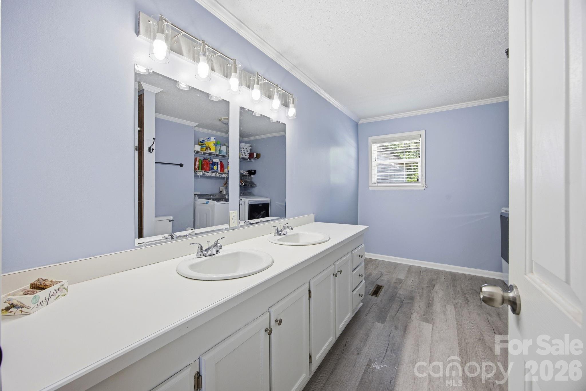 470 Westen Acres Drive