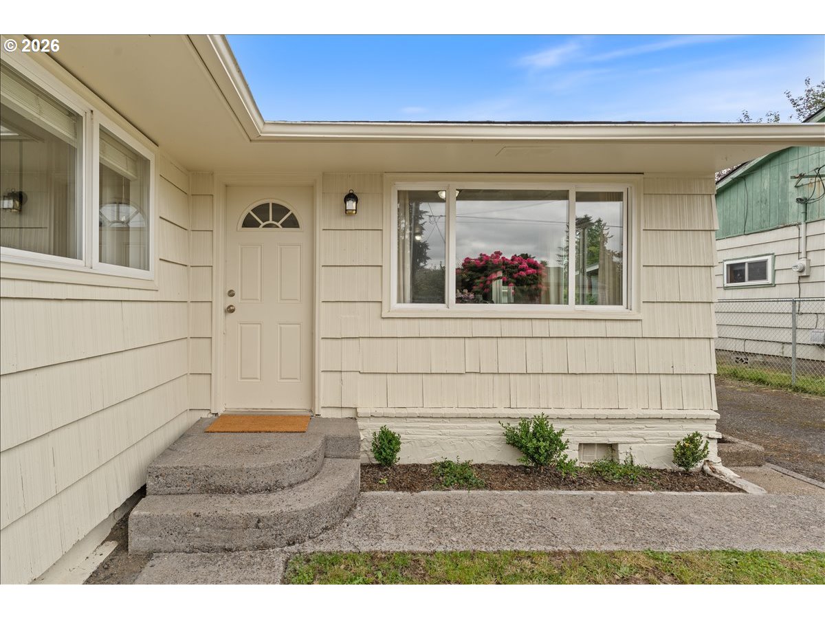 114 CHERRY ST NW