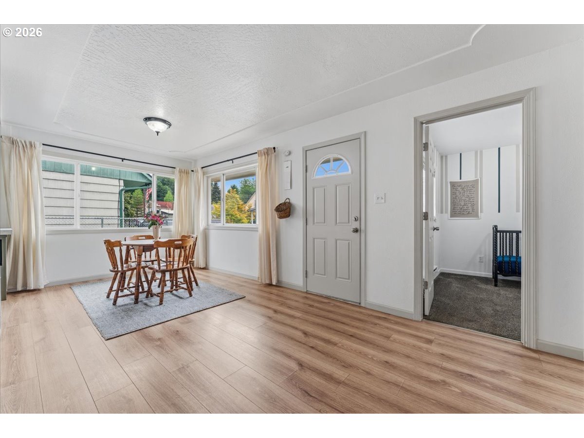 114 CHERRY ST NW