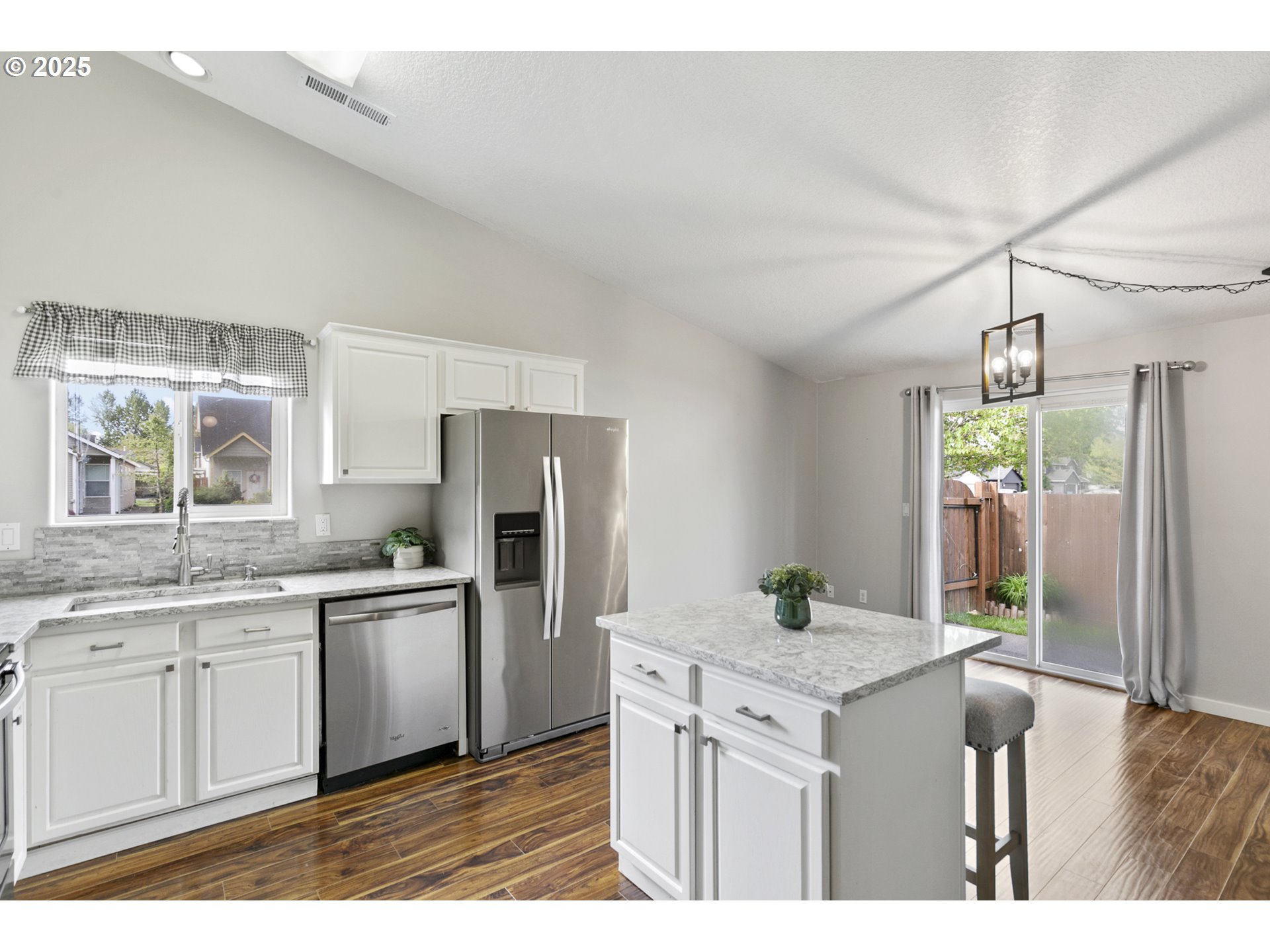 516 SE 8TH PL H17
