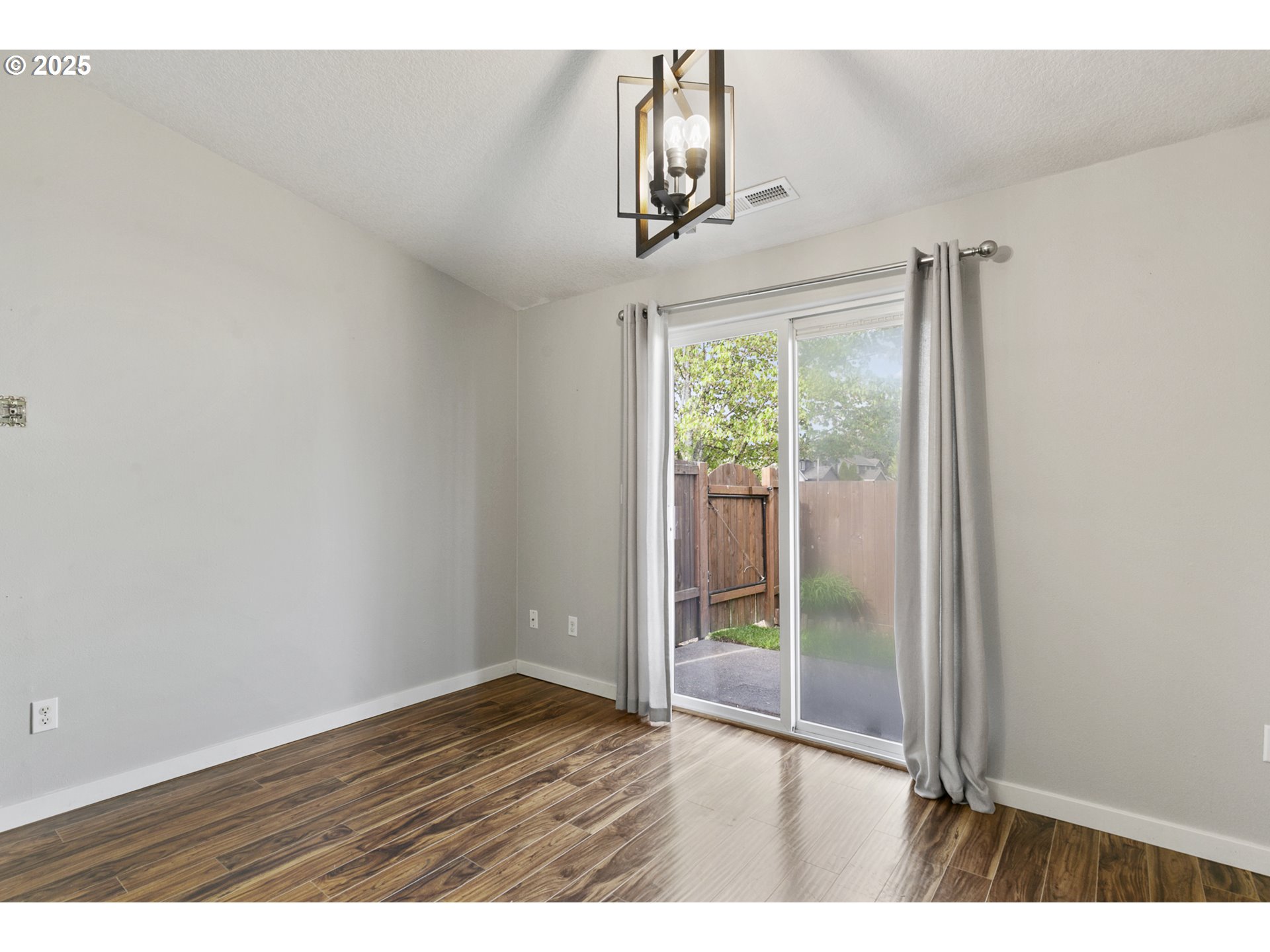 516 SE 8TH PL H17