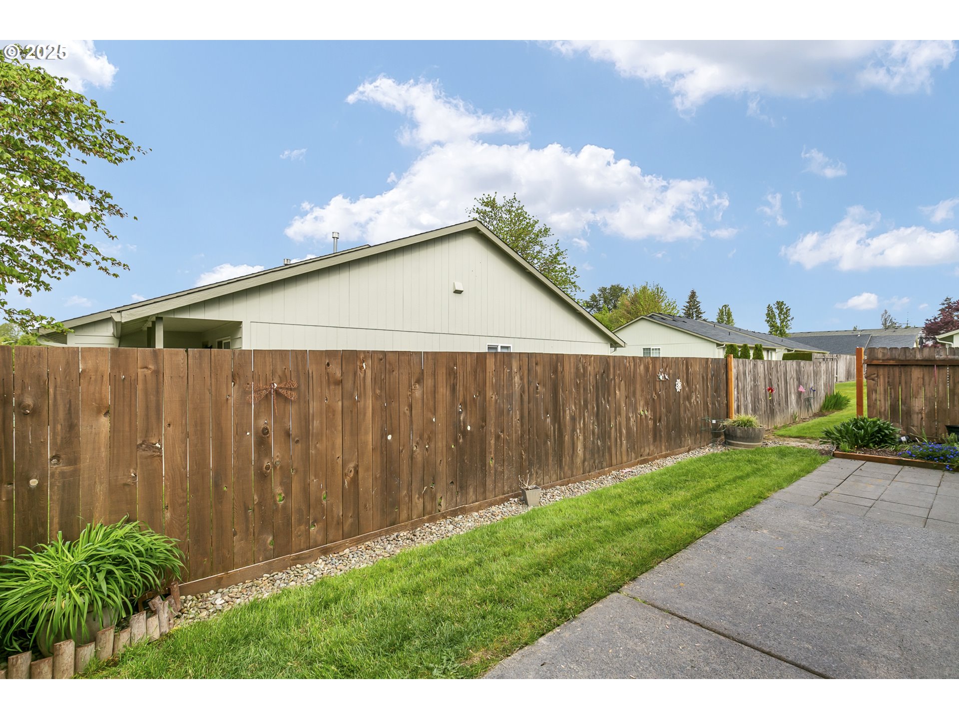 516 SE 8TH PL H17