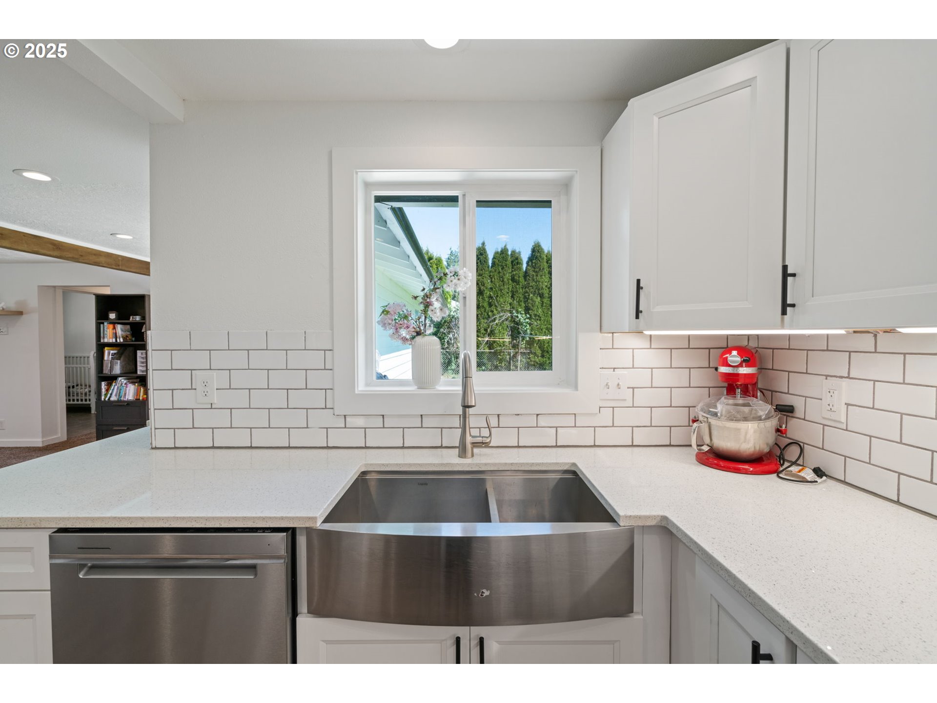 115 SW 4TH ST