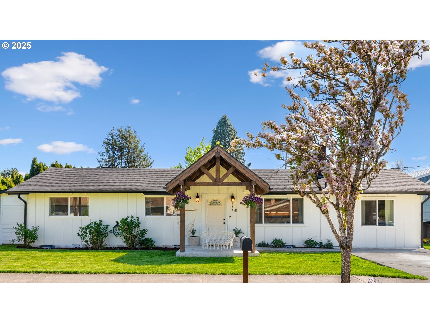 115 SW 4TH ST
