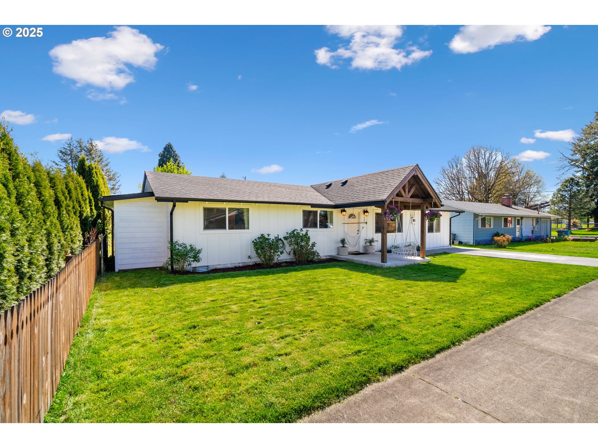 115 SW 4TH ST