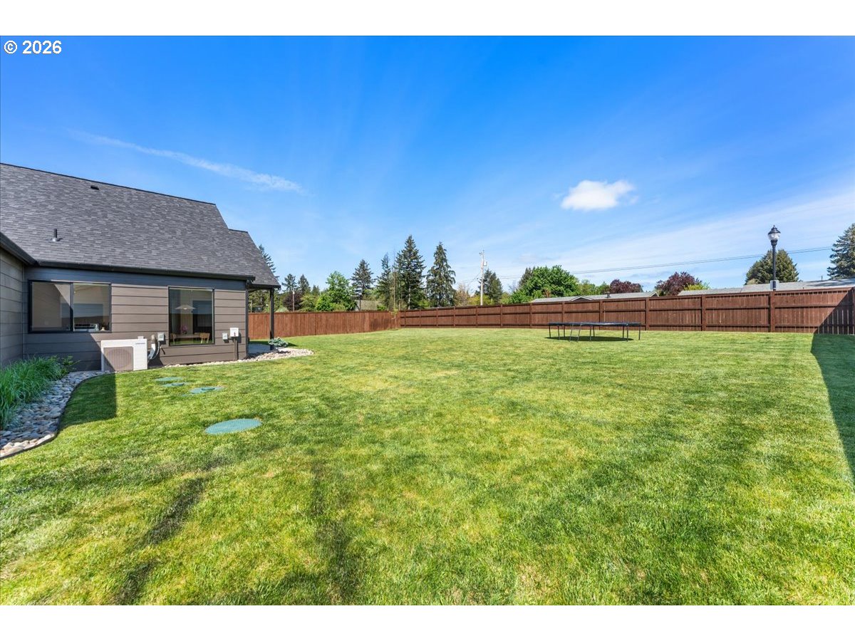 106 W MCDOWELL CT