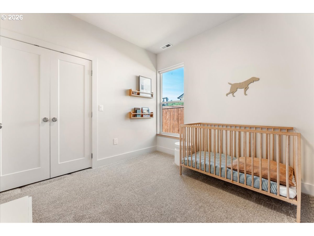 106 W MCDOWELL CT