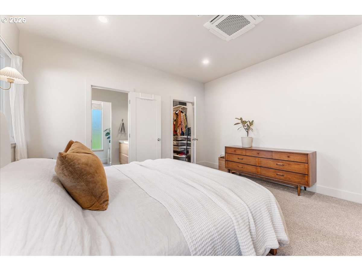 106 W MCDOWELL CT